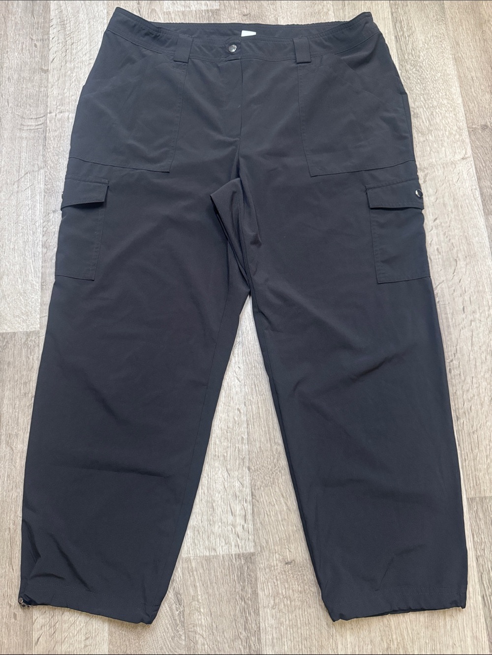 Chico Zenergy Black Cargo Pants - Classic Utility Style size 3R (16R)
